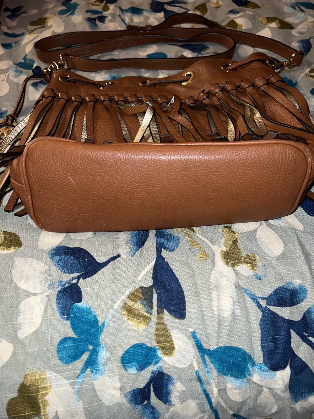 Michael Kors Brown Leather Fringe Shoulder Bag with Gold-Tone Accents - Picture 2 of 4